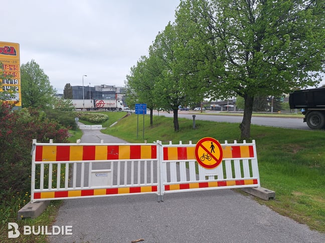 1893642_Liikennejärjestelyt-Kevyt liikenne-